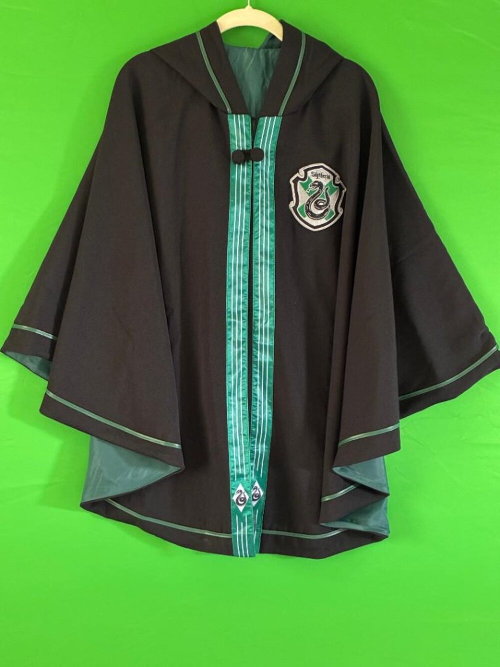 *MAGICAL* Harry Potter SLYTHERIN Cloak /Cape Cosplay Wizarding World 57 X 34"